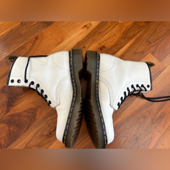 Dr Martens Women’s size 7/38, USED - Picture 12 of 17